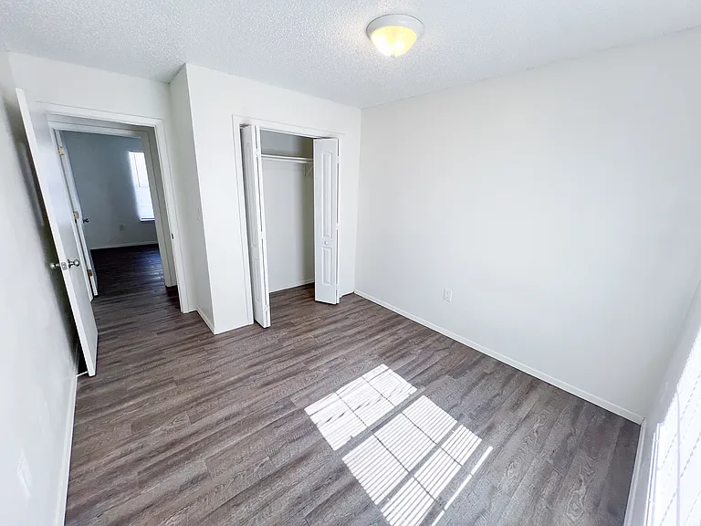 902 Scurry St #F — Photo 12