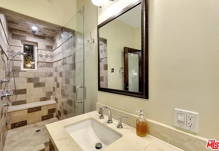 3425 Oak Glen Dr #1 — Photo 5
