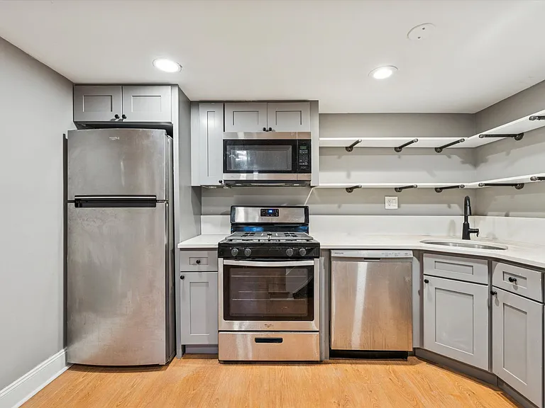 2034 Mount Vernon St #1F — Photo 8