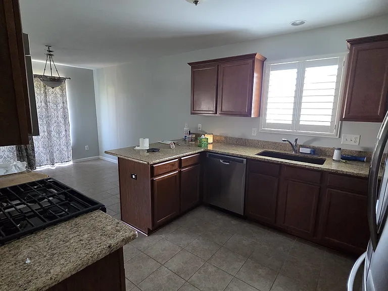 29463 Woodpark Cir — Photo 6