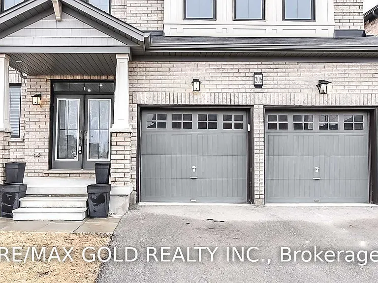 206 Crafter Cres — Photo 2