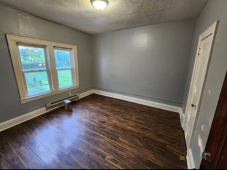 3424 E. 139th St — Photo 3