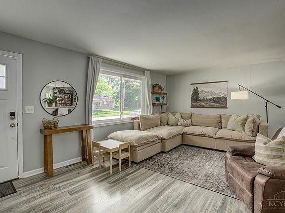 3rd image of 609 Neptune Way