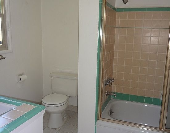 5th image of 4227 56th St