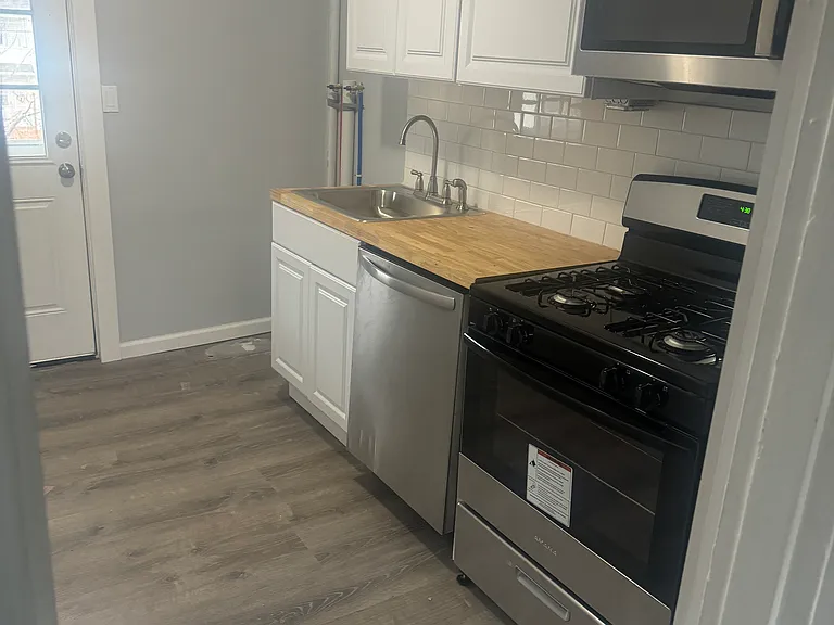 321 Garfield St — Photo 2