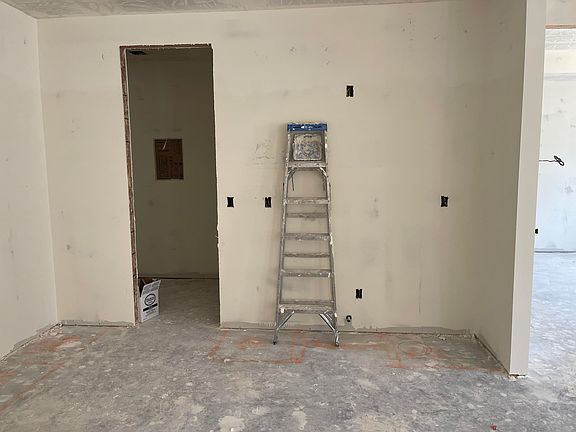 2nd image of 1628 W 470 N