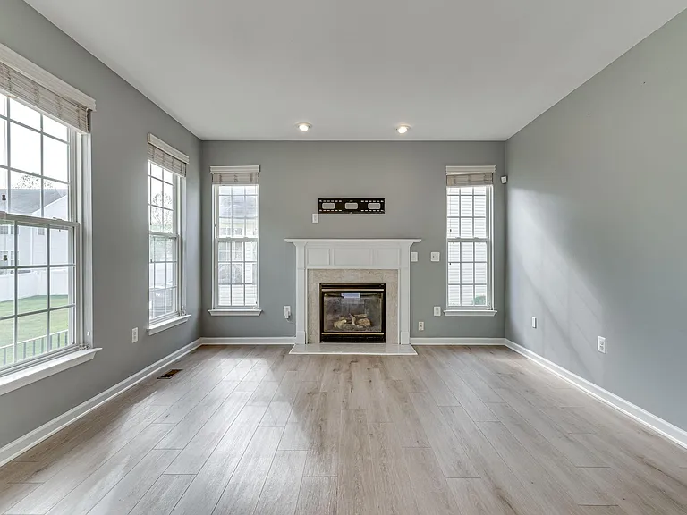 9646 Bergamont Ct — Photo 15
