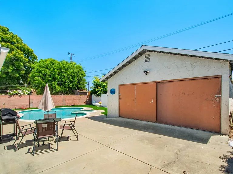 12602 Citruswood Ave — Photo 25
