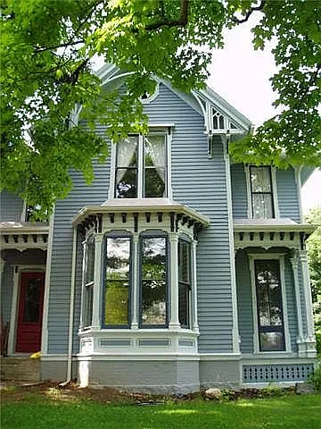308 E Walker St photo 1