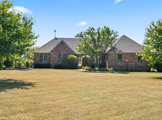 15785 N Gorham Ln, Wadsworth, IL 60083