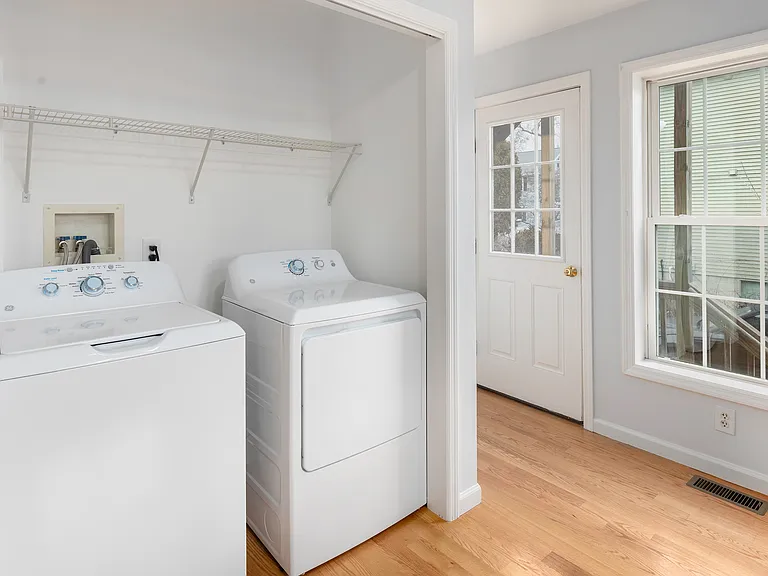 45 Harvard St #45 — Photo 7