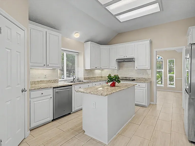 21702 Cayman Point Dr — Photo 18