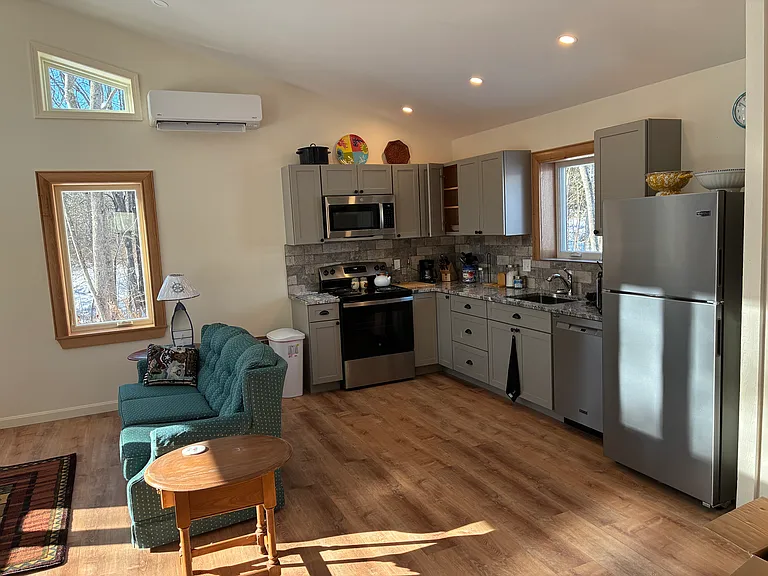 5 Maeves Way — Photo 2