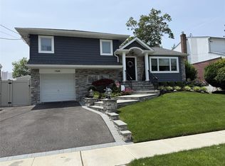 1548 Pea Pond Rd, Bellmore, NY 11710