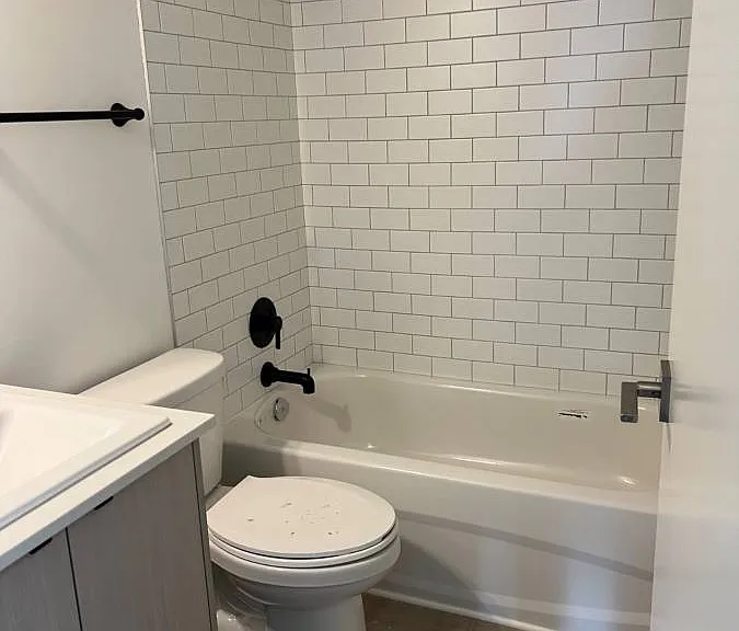 331 Hospital St — Photo 19