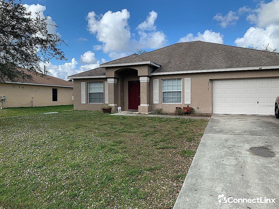 1st image of 1201 SW Eleuthera Ave