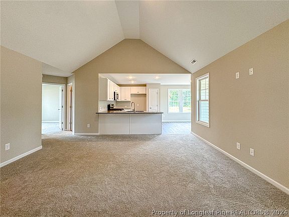 3rd image of 4041 Shire St
