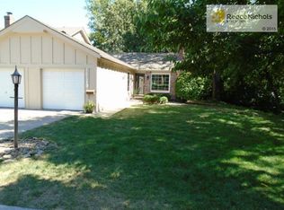 10219 Edelweiss Cir, Merriam, KS 66203