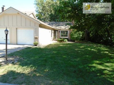 10219 Edelweiss Cir, Merriam, KS, 66203