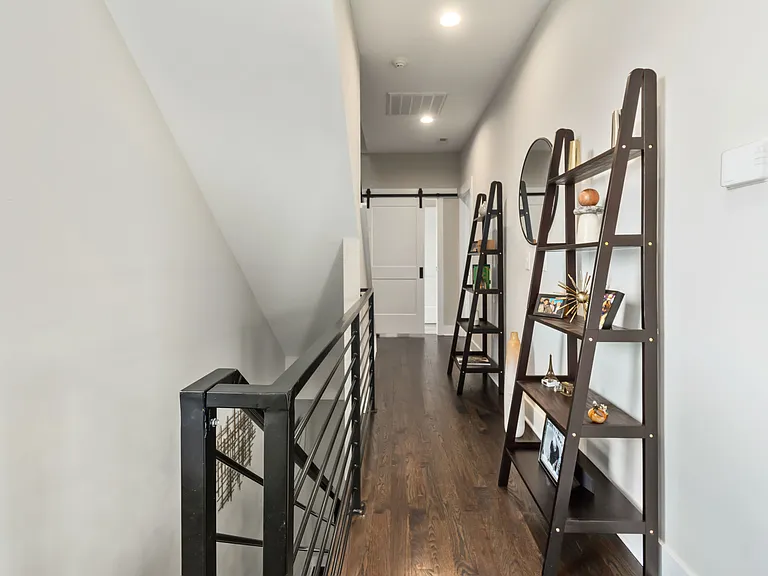 924 Westbrook Dr #A — Photo 8