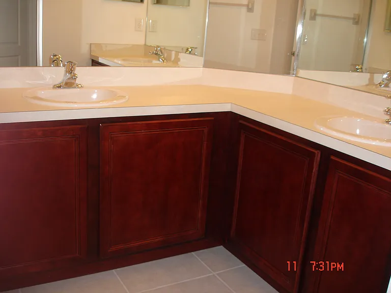 218 Chippendale Ter — Photo 3