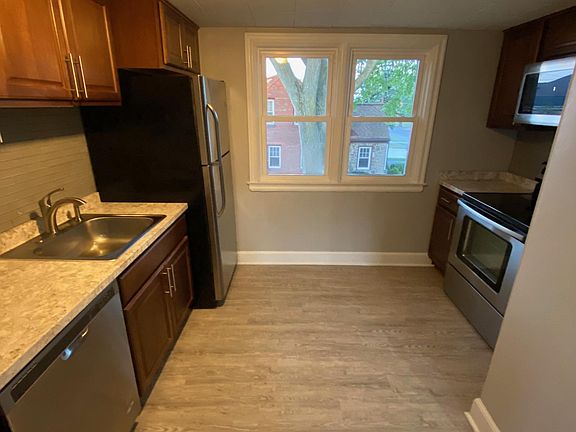 5th image of 720 Woodland Dr
