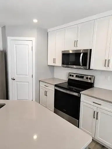 3 bed, 2.5 bath, 1470 sqft, $2,800 — Photo 4
