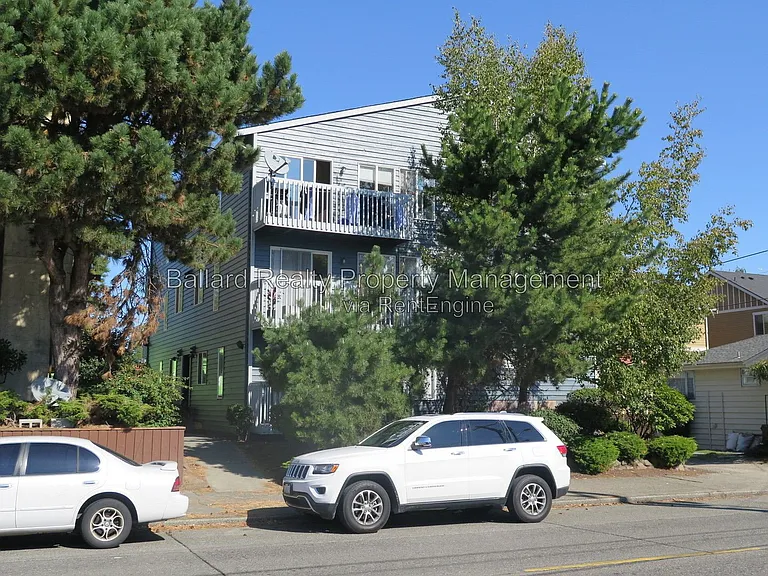 1712 NW 85th St #301 — Photo 2