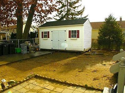 4th image of 246 Grosvenor Ave