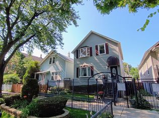 2516 W Lyndale St, Chicago, IL 60647