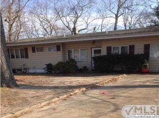 1509 Tanglewood Ln, Lakewood, NJ 08701