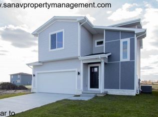 15118 Deerview Dr, Urbandale, IA 50323