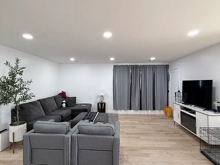 71 Spring St #2 — Photo 7