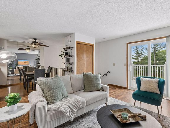 5th image of 518 78th Ave NE