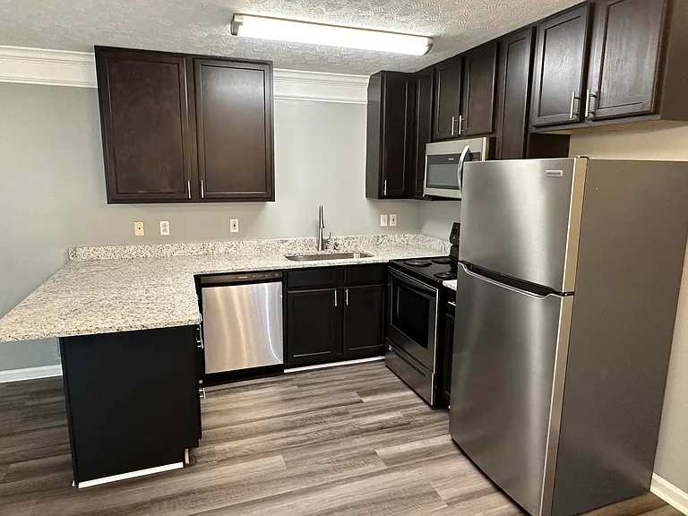 1087 Duval St — Photo 32