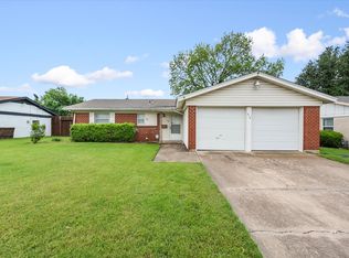 613 Whitener Rd, Euless, TX 76040