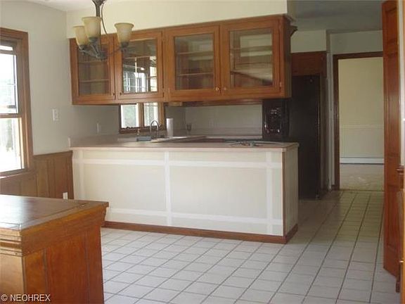 4th image of 150 Willowbend Dr