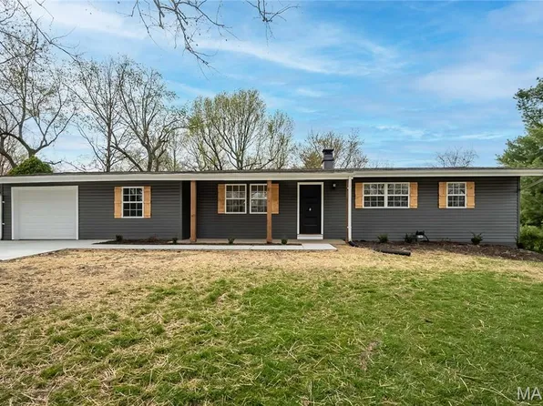 13 Alfresco Dr, Ballwin, MO 63021