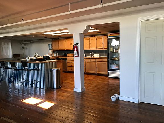 5th image of 2822 A St #1