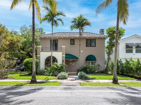 500 Alhambra Cir, Coral Gables, FL 33134