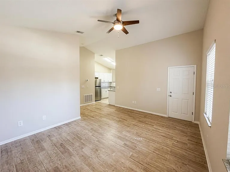 21915 Bell Lake Rd #2 — Photo 5