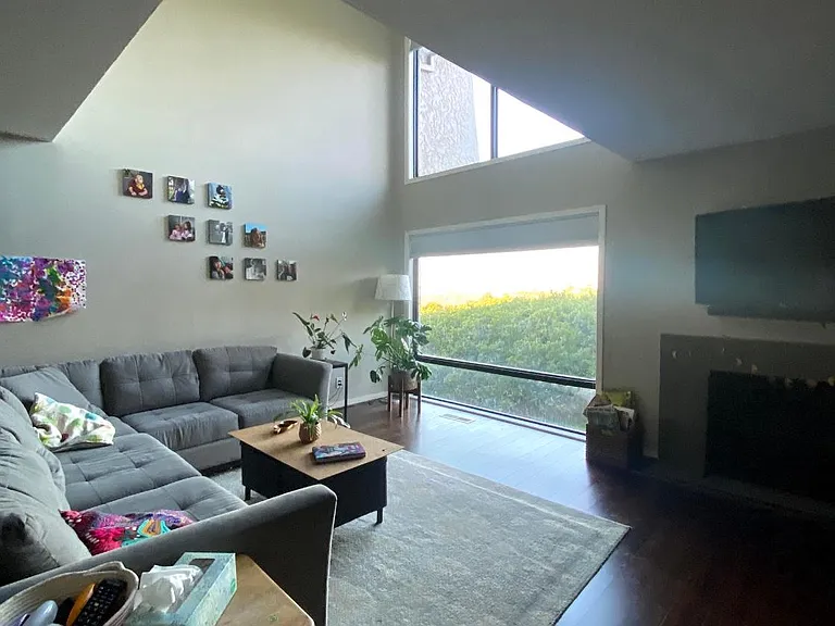 48 Heritage Ct — Photo 3