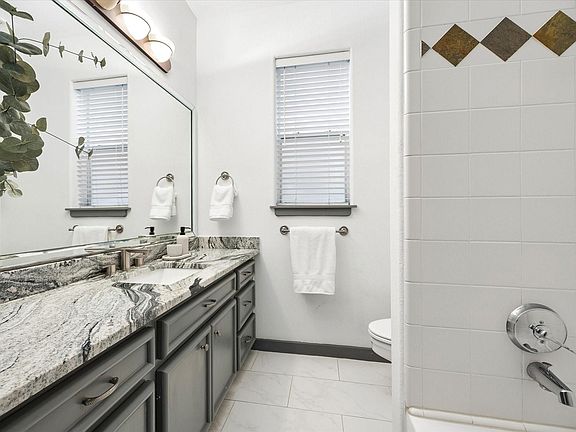 5th image of 6406 Rodrigo St #B
