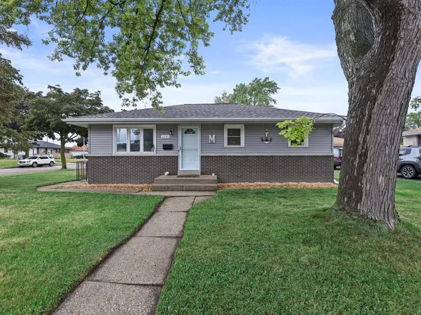 6641 North 74th STREET, Milwaukee, WI 53223