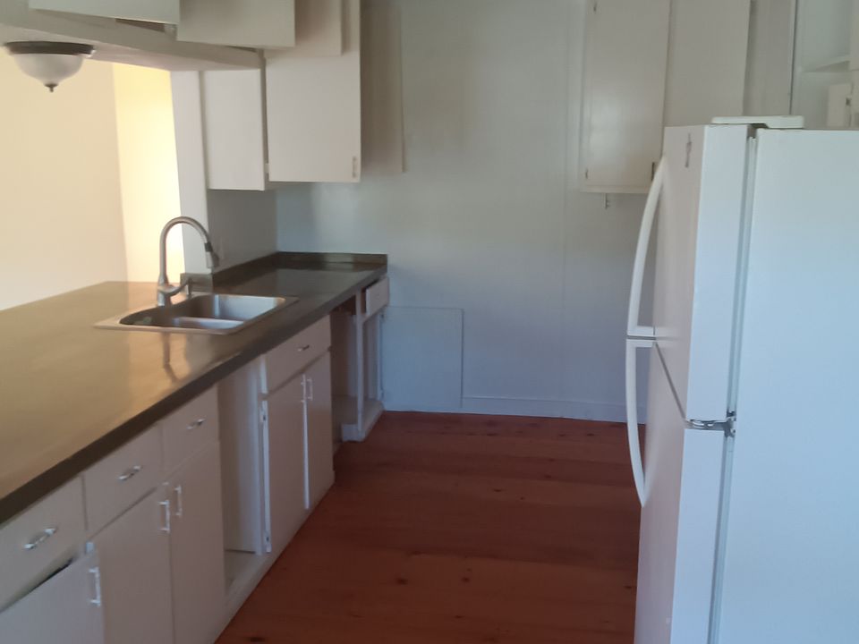 1st image of 166 Pleasant Ridge Rd #3