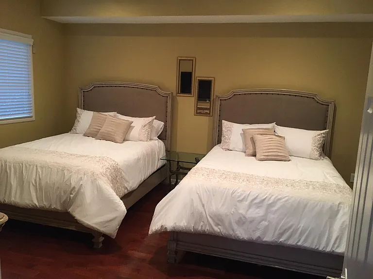 1st floor Master Bedroom