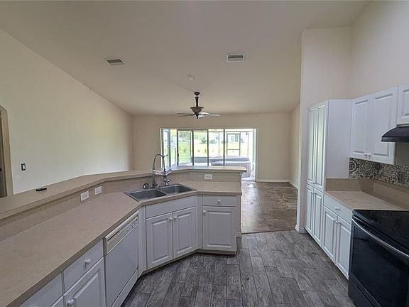 2nd image of 2339 Longworthy Rd
