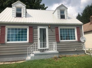 930 E Florida Ave, Youngstown, OH