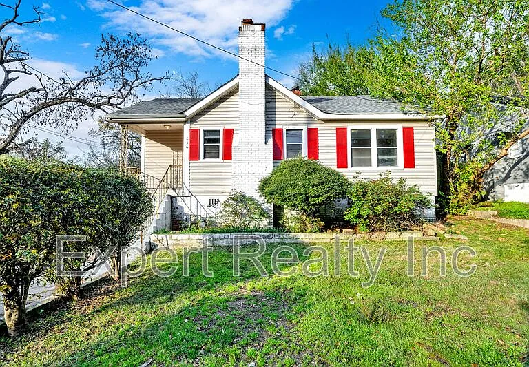 616 Rutledge Dr — Photo 2