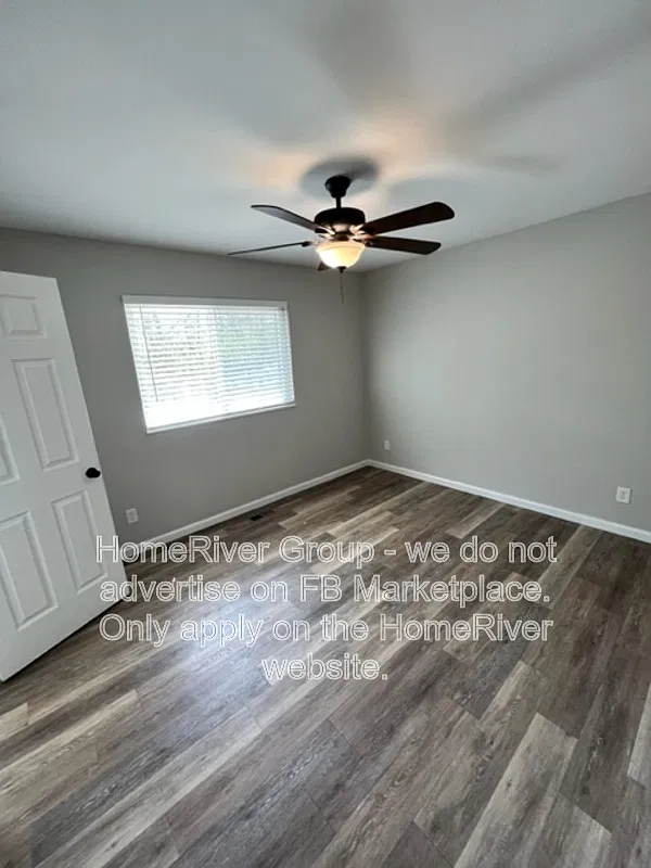 3 bed, 2.0 bath, 894 sqft, $1,295 — Photo 4